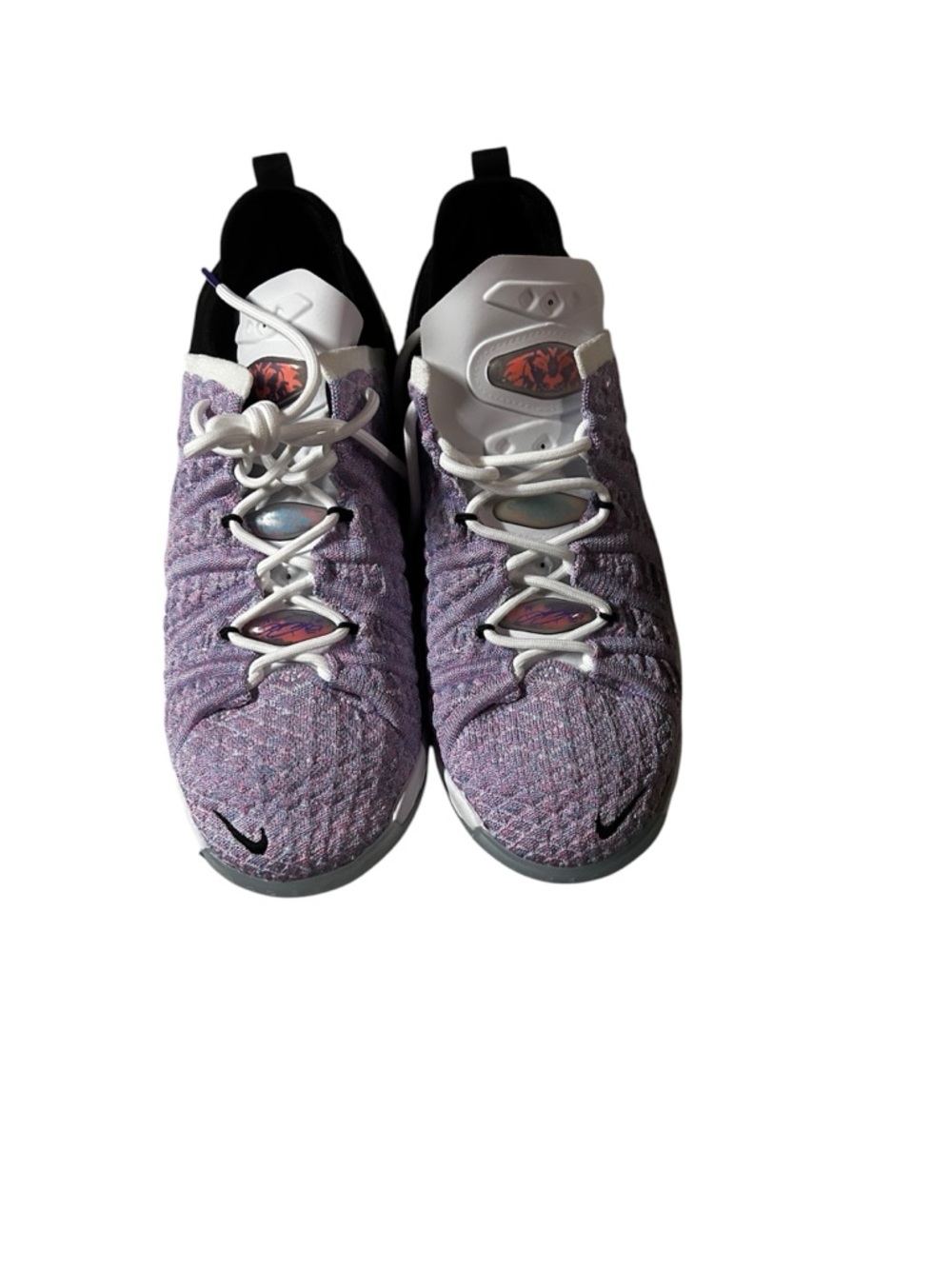 Nike LeBron 18 "Reflections" size y7